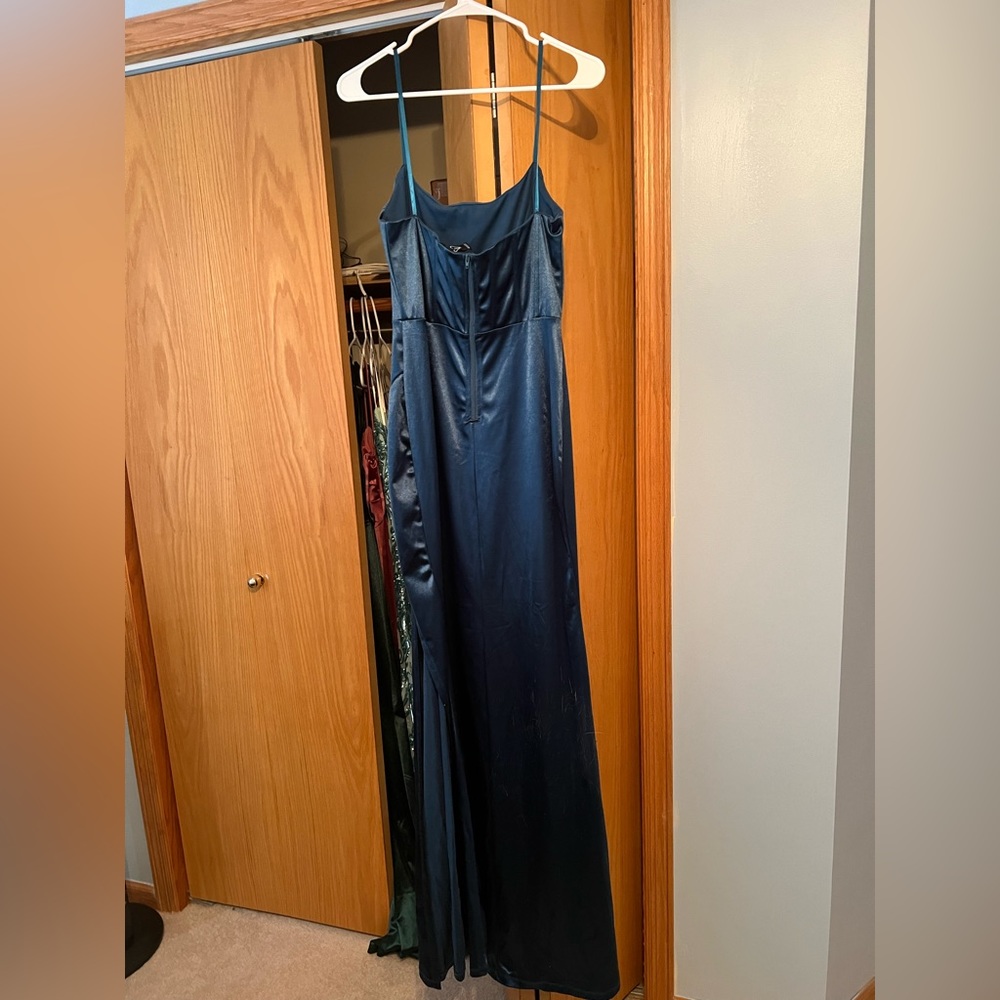 Prom Dress - Picture 2 of 3